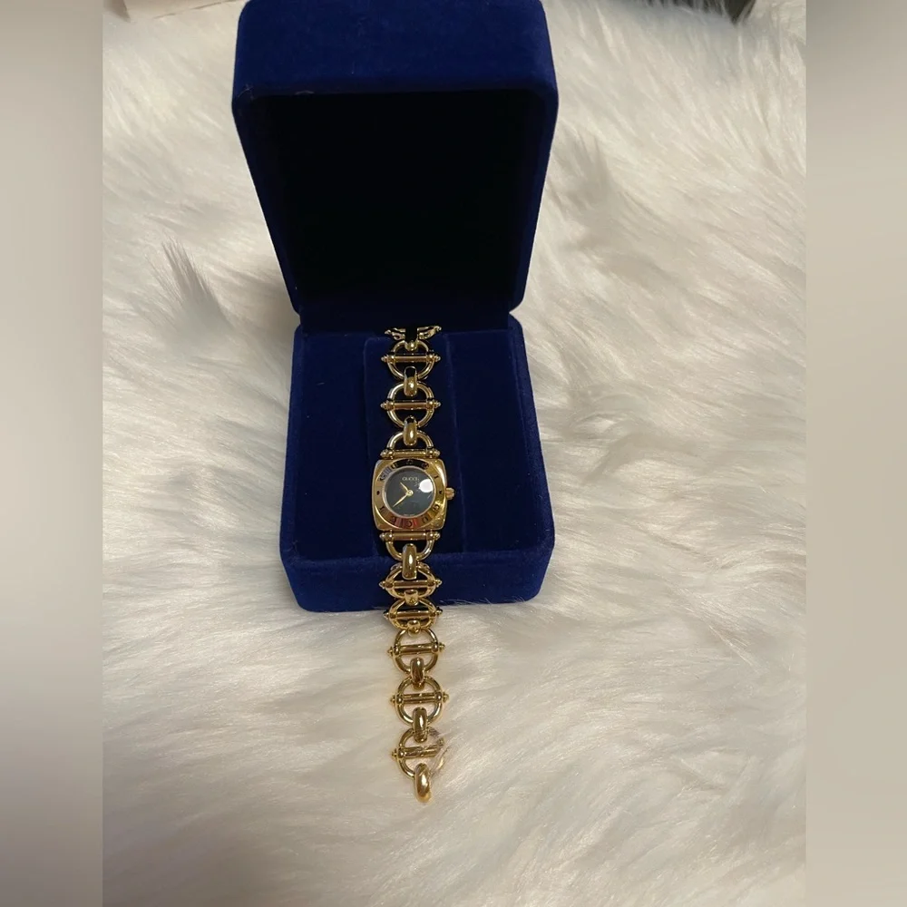 ‼️ SOLD ‼️Gucci Horsebit Watch - Picture 7 of 11